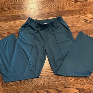 OFFLINE by Aerie Wide Leg Track Pants with  pockets/elastic waist size Medium